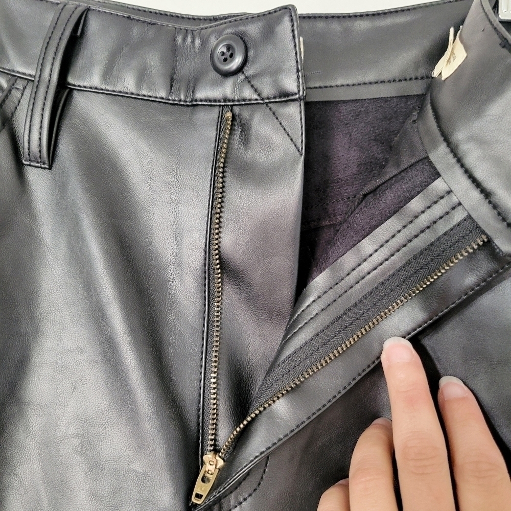 NWT Madewell The Perfect Vintage Straight Jean: Faux Leather Edition Size 30 - Picture 8 of 14